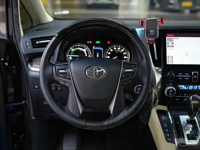 Toyota Vellfire 2022 из CN, фото 10