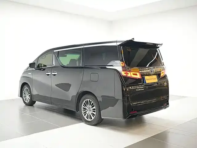 Toyota Vellfire 2022 из CN, фото 4