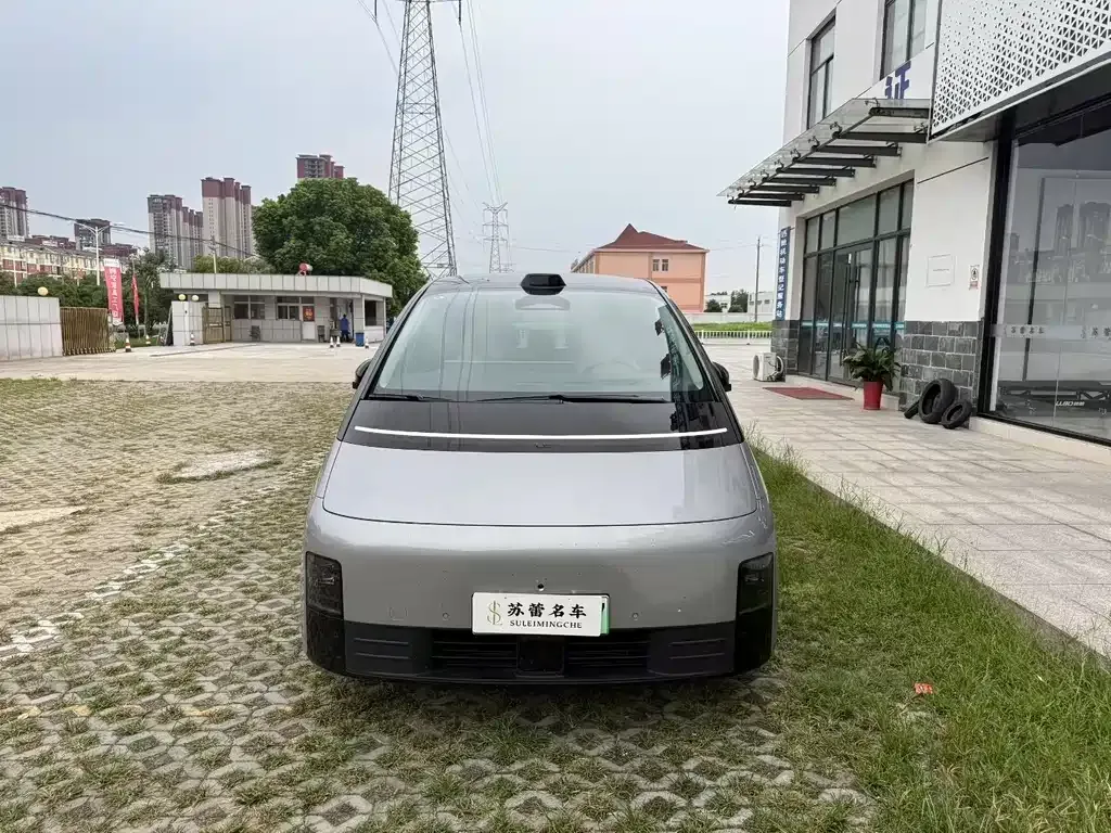 Li Auto MEGA — фото 1
