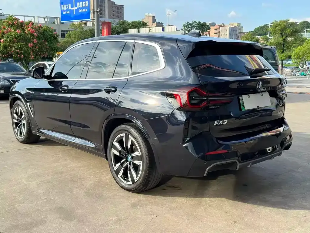 BMW iX3 2023 из CN, фото 4