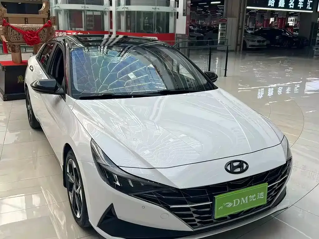 Hyundai Elantra 2023 из CN, фото 2