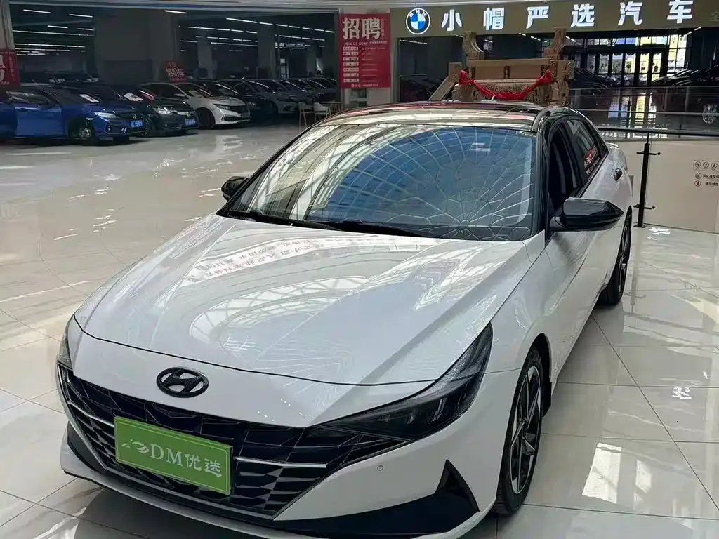 Hyundai Elantra 2023 из CN, фото 3