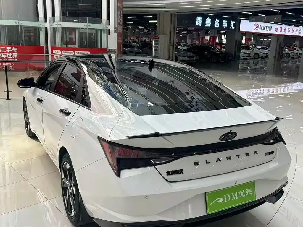 Hyundai Elantra 2023 из CN, фото 8