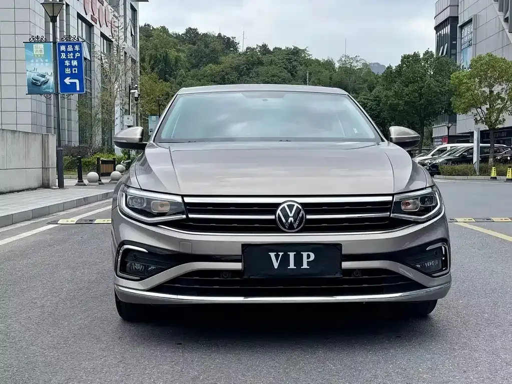 Volkswagen Bora 2023 из CN, фото 3