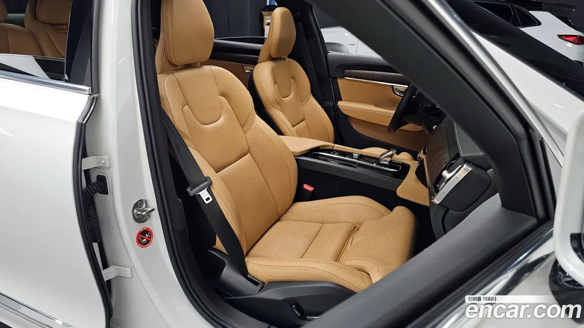 Volvo S90 2023 из KR, фото 10