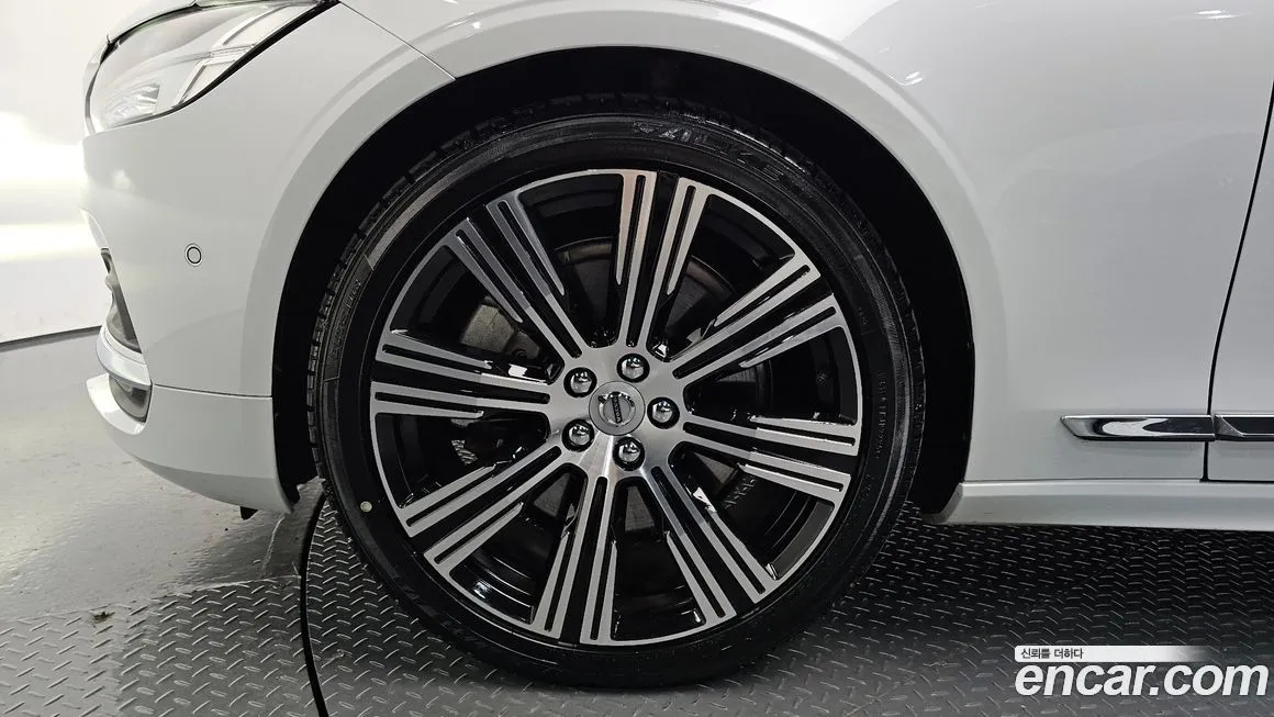 Volvo S90 2023 из KR, фото 5