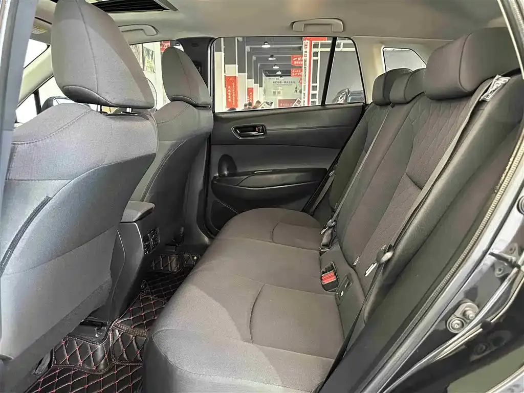 Toyota Corolla Cross 2022 из CN, фото 5