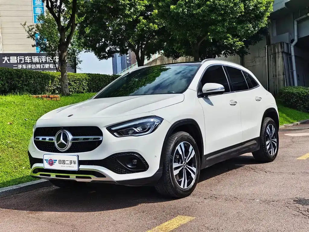 Mercedes-Benz GLA — фото 1