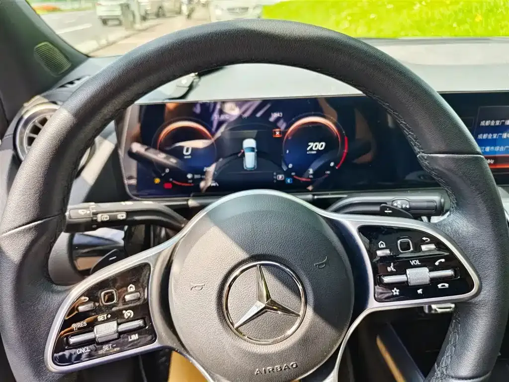 Mercedes-Benz GLA — фото 9