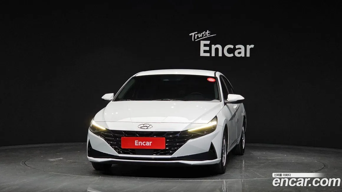 Hyundai AVANTE — фото 3