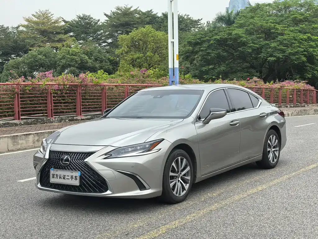 Lexus ES 2021 из CN, фото 1