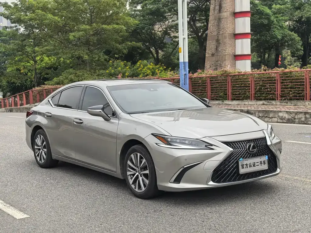 Lexus ES 2021 из CN, фото 3