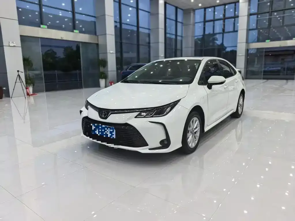 Toyota Corolla 2022 из CN, фото 1