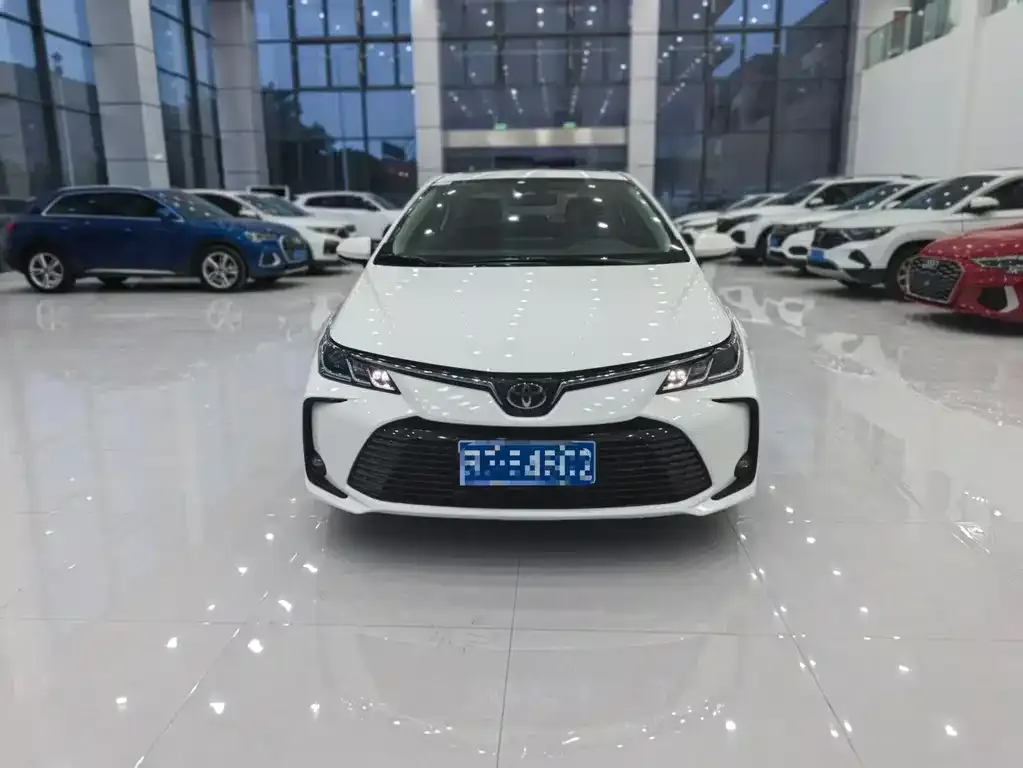 Toyota Corolla 2022 из CN, фото 2