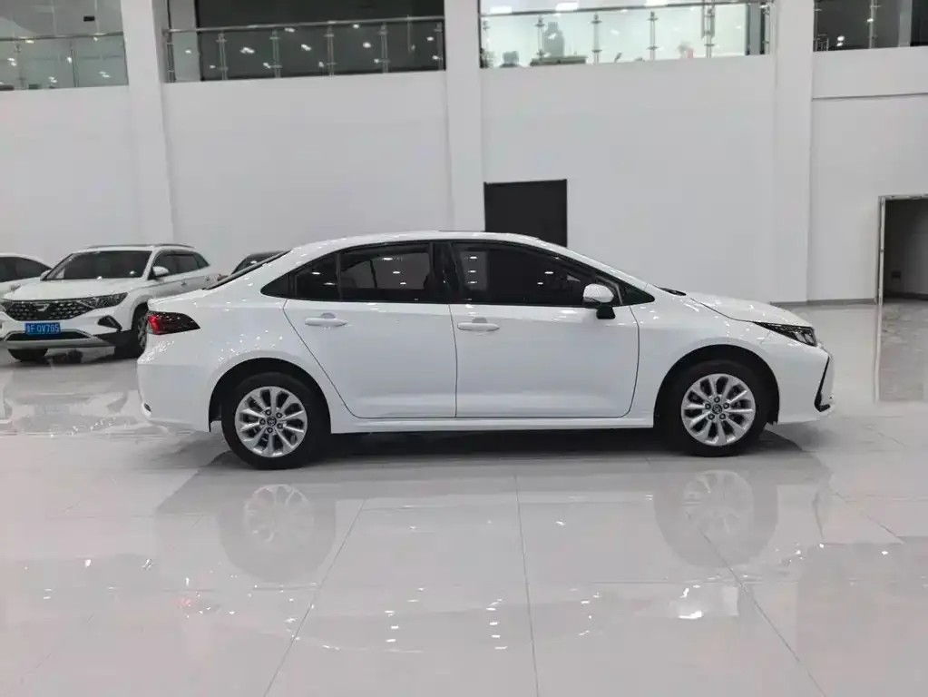 Toyota Corolla 2022 из CN, фото 8