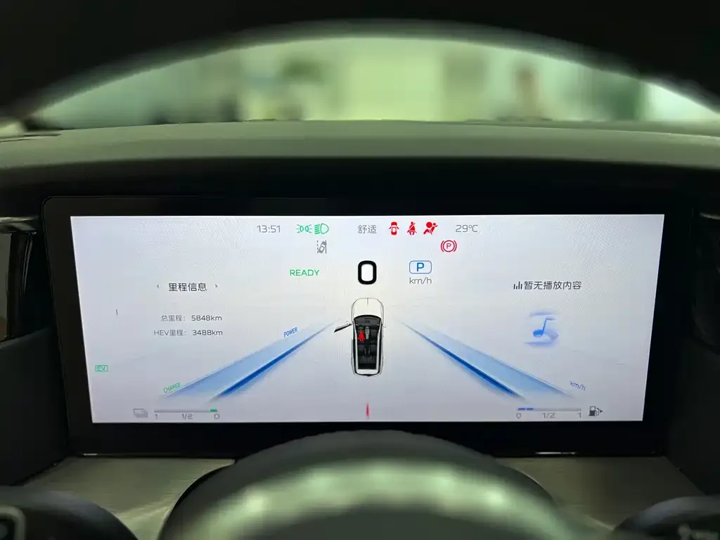 Hongqi HS7 PHEV 2024 из CN, фото 8