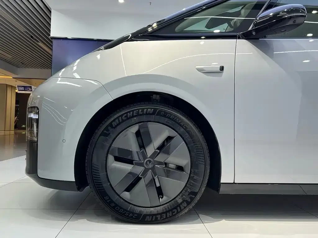 Li Auto MEGA 2024 из CN, фото 4