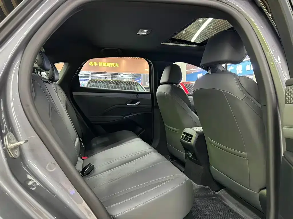 BYD Qin PLUS — фото 9