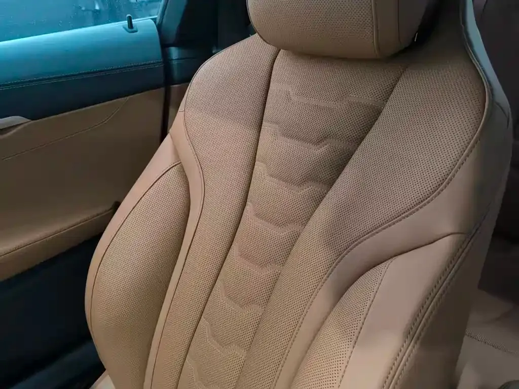 BMW 8 Series 2023 из CN, фото 6