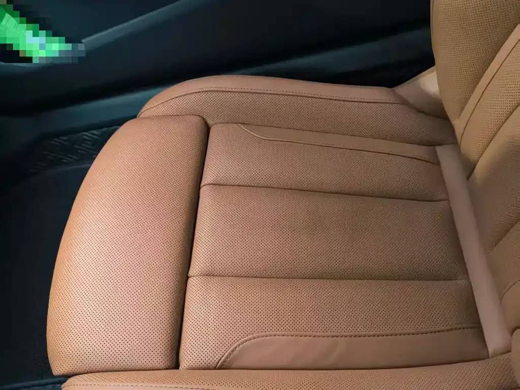 BMW 8 Series 2023 из CN, фото 7