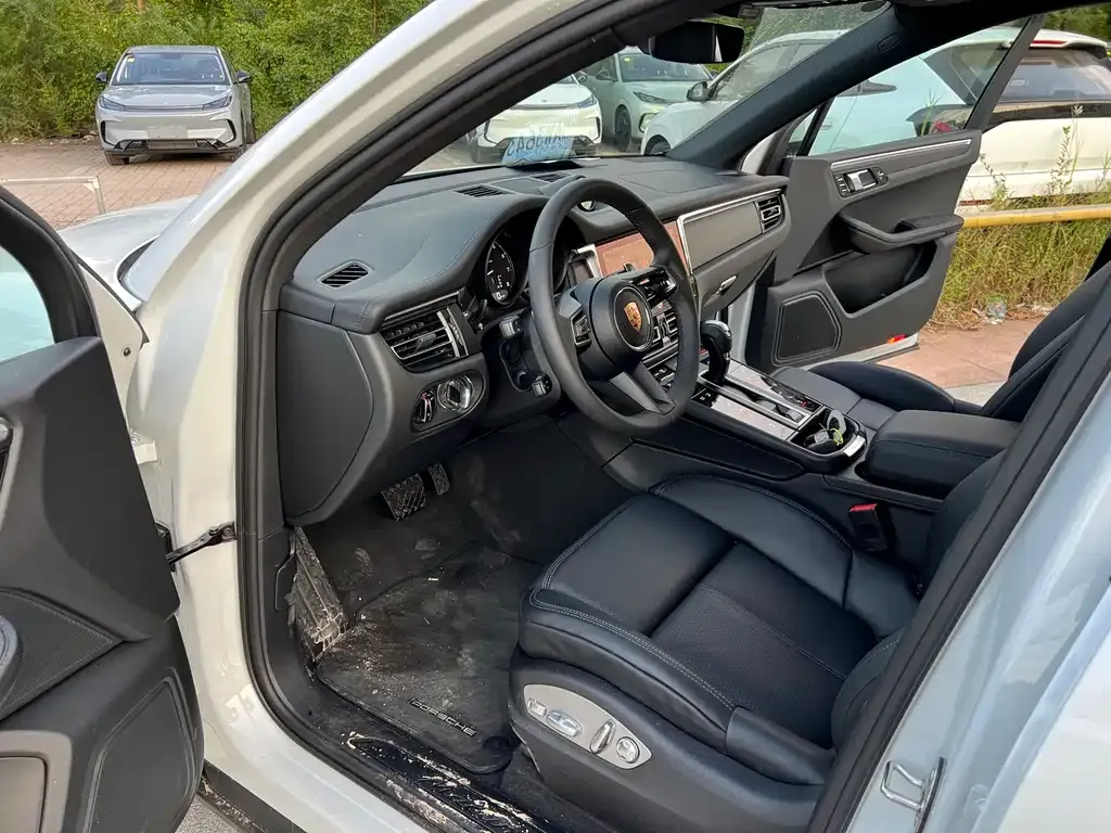 Porsche Macan 2025 из CN, фото 10
