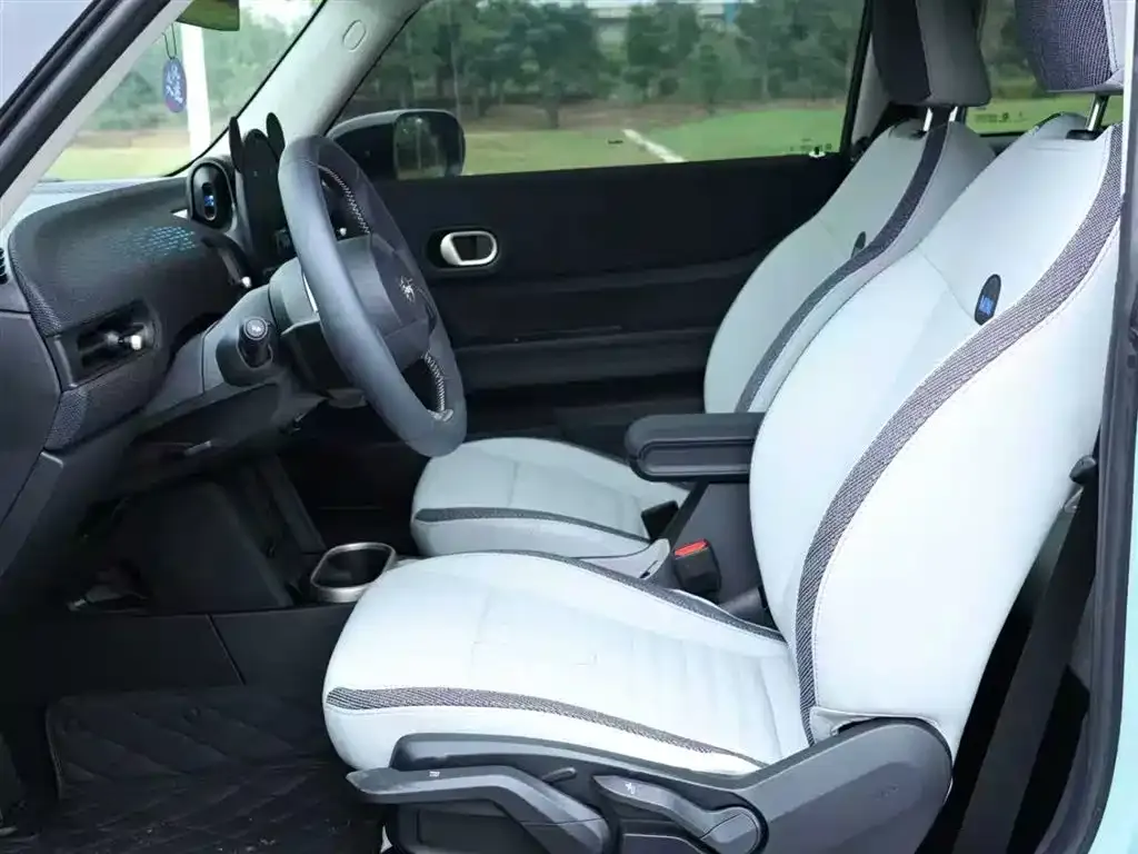 MINI Cooper (3-door) 2025 из CN, фото 2
