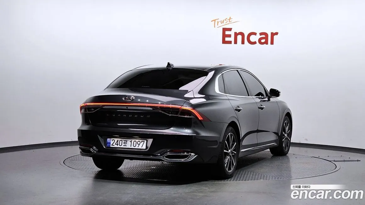 Hyundai Grandeur 2023 из KR, фото 2