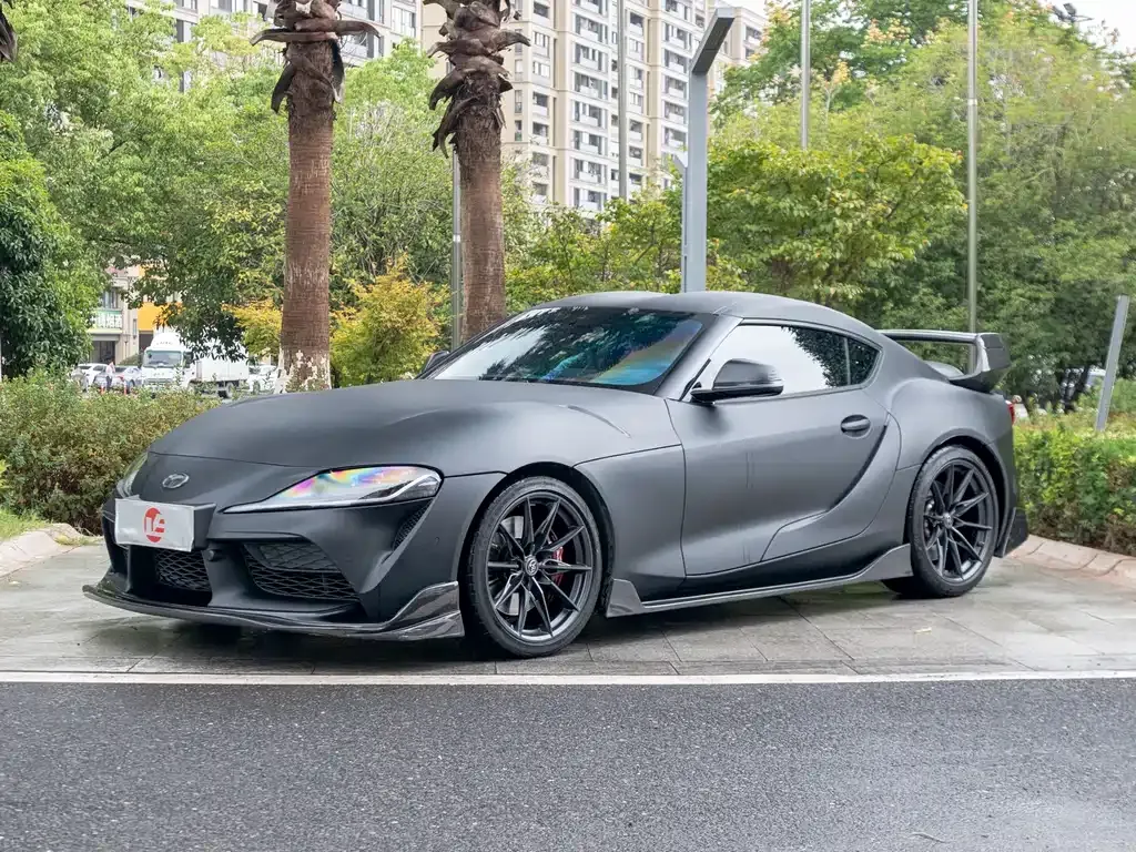 Toyota Supra — фото 1