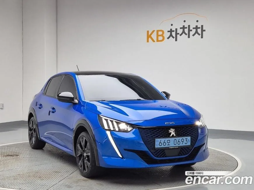 Peugeot 208 2023 из KR, фото 4