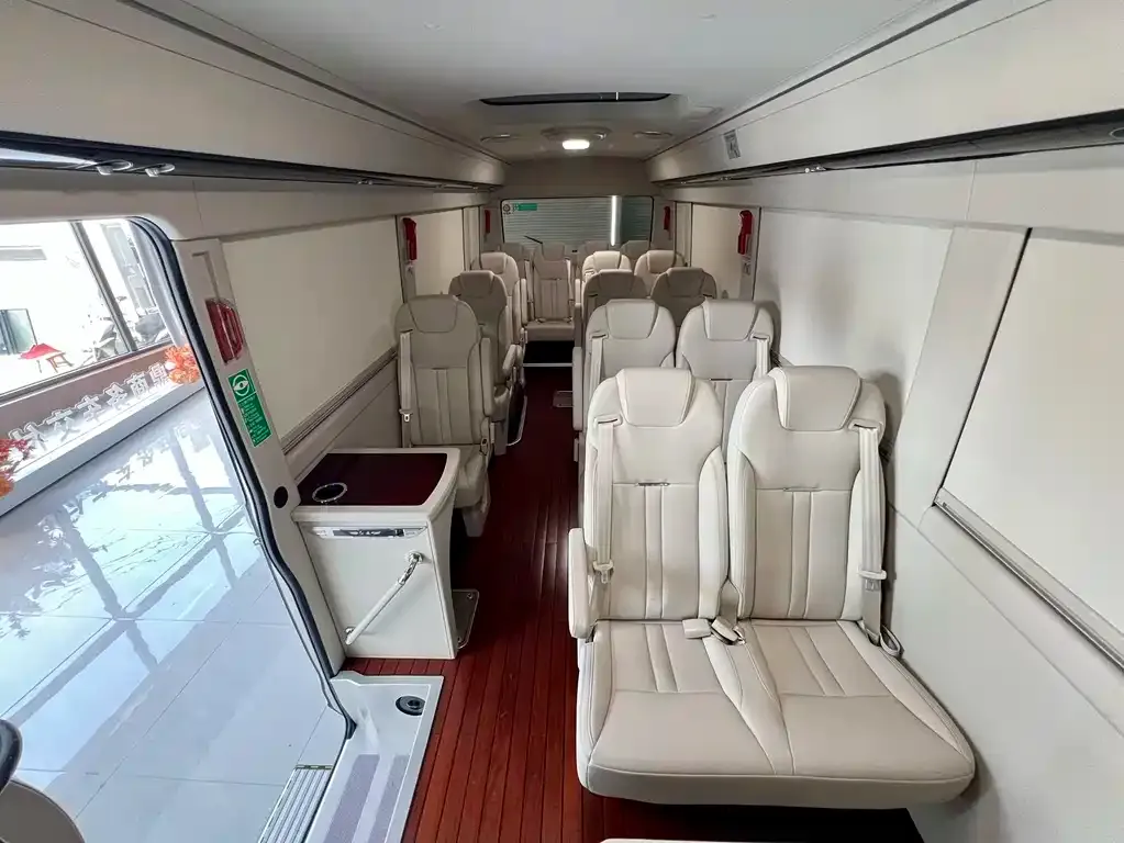 Hongqi QM7 (Guoyue) 2025 из CN, фото 7