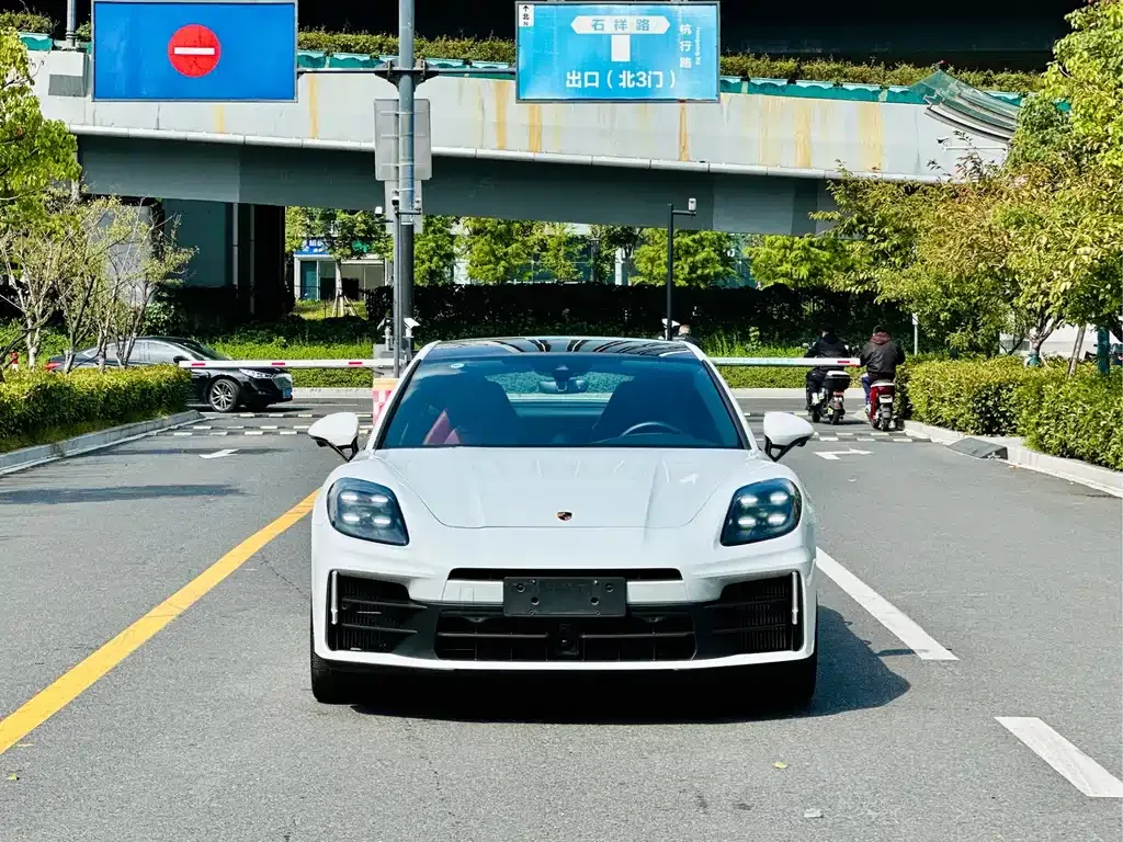 Porsche Panamera 2024 из CN, фото 3