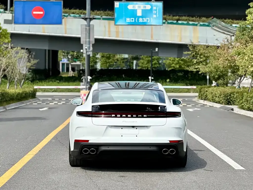 Porsche Panamera 2024 из CN, фото 7