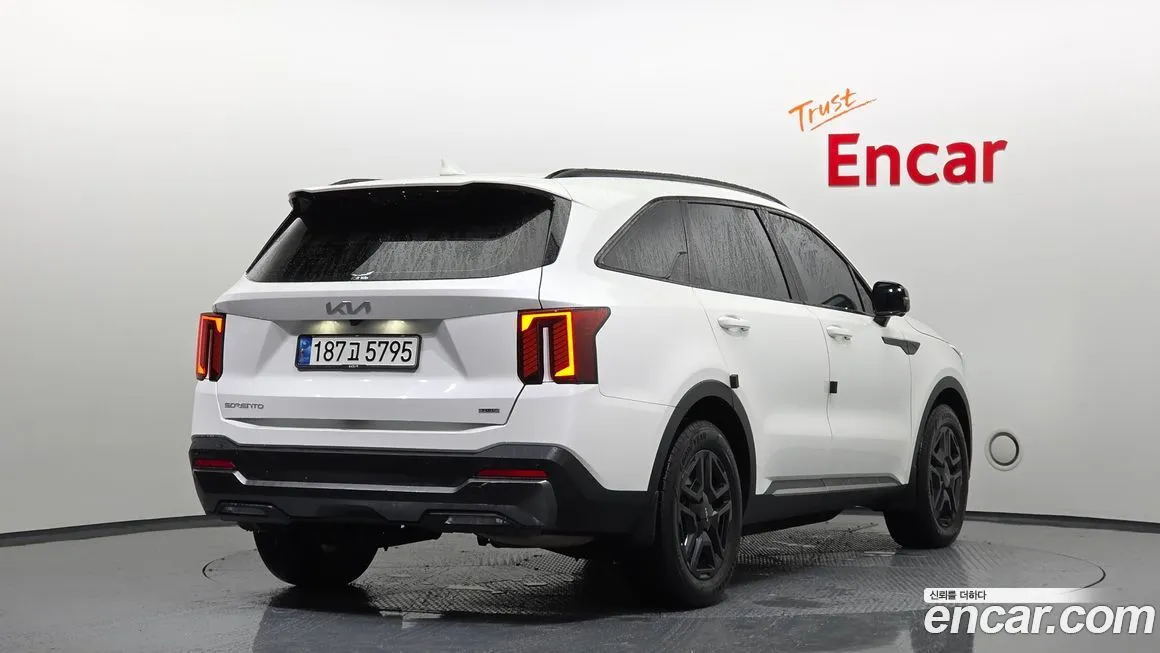 Kia Sorento 2024 из KR, фото 2