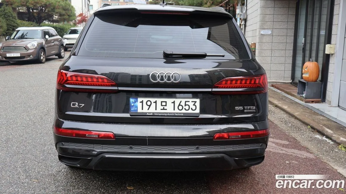 Audi Q7 2023 из KR, фото 5