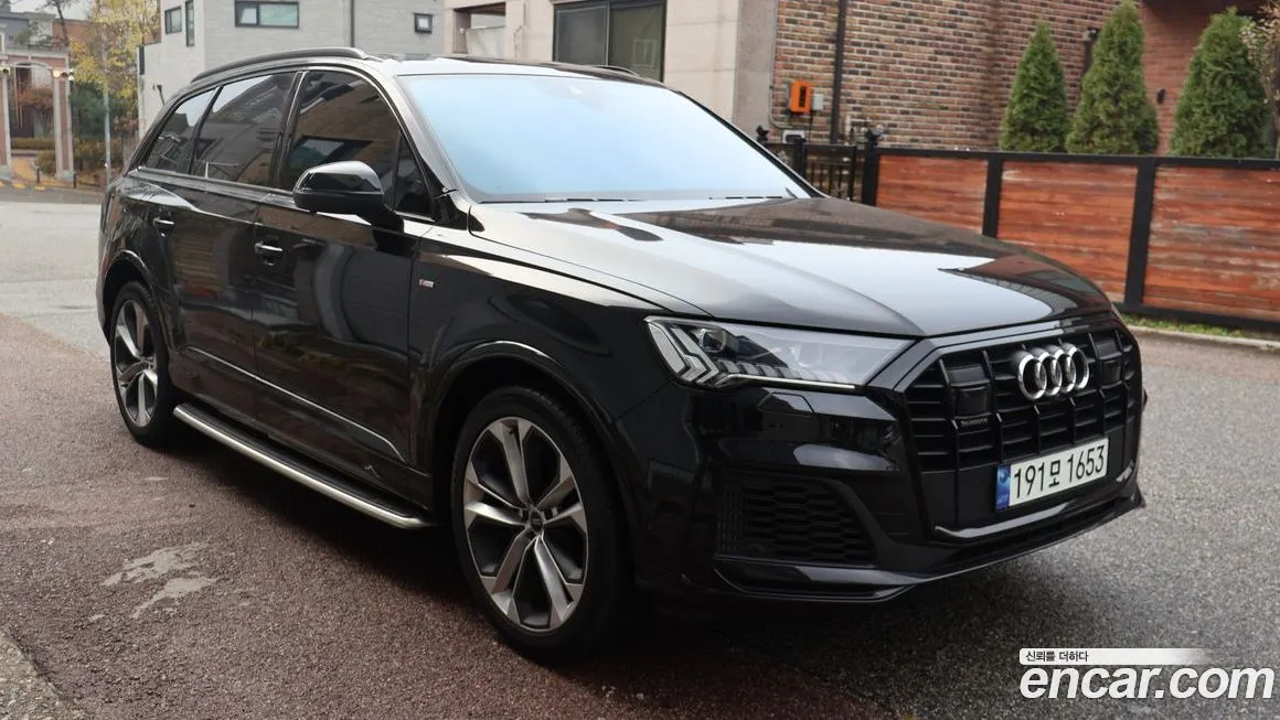 Audi Q7 2023 из KR, фото 7
