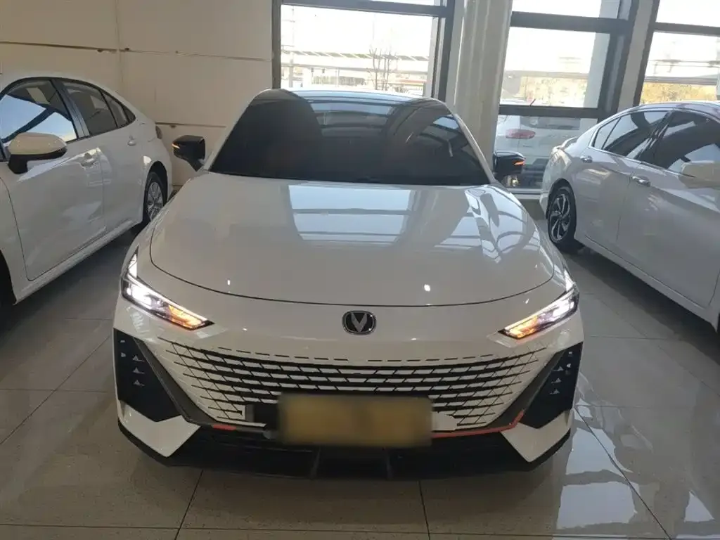 Changan UNI-V 2023 из CN, фото 3