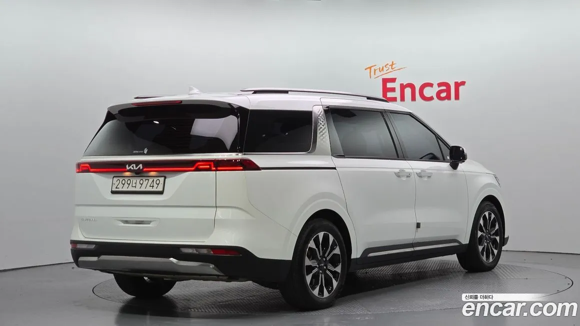Kia Carnival 2023 из KR, фото 2