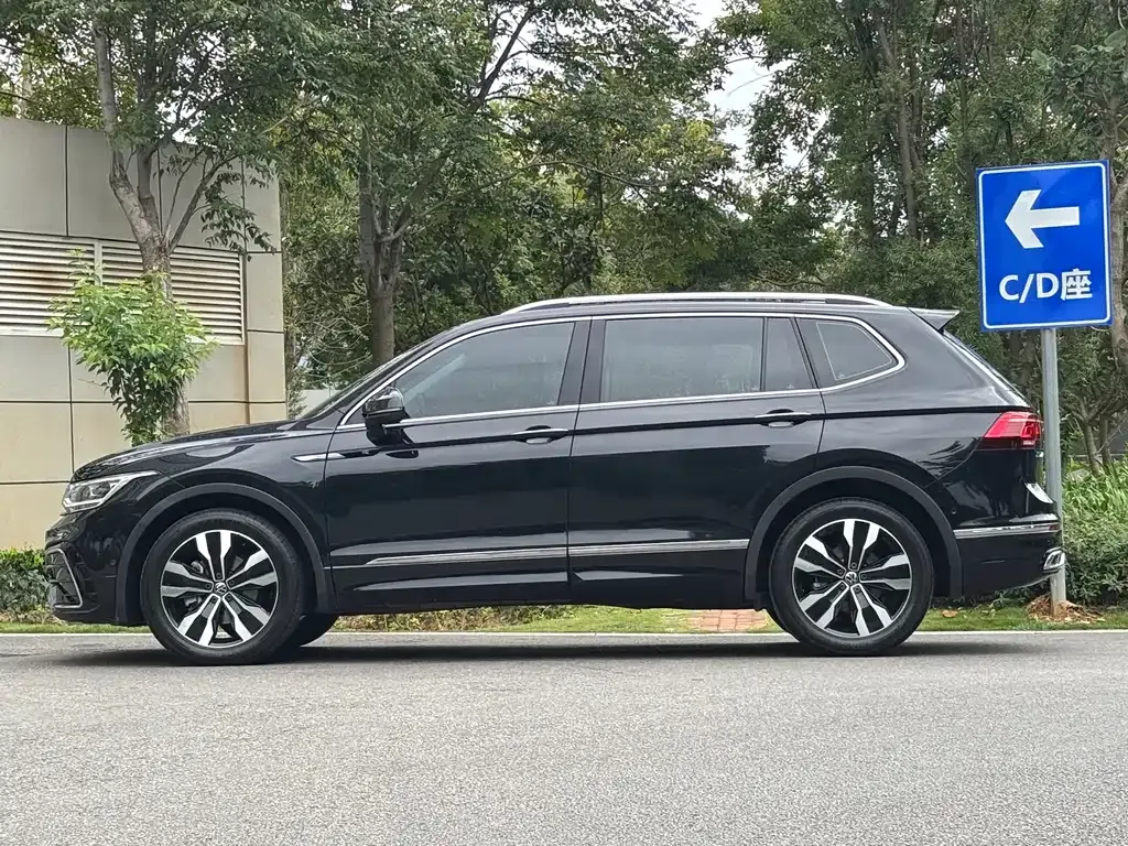 [object Object] Tiguan L 2022 из CN, фото 4