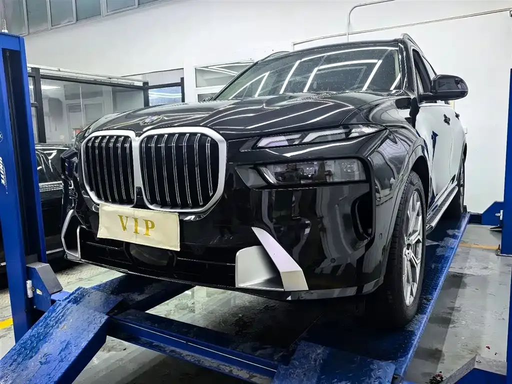 BMW X7 — фото 1