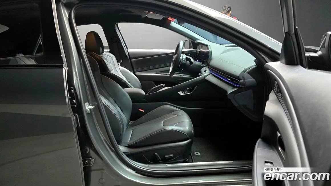 Hyundai AVANTE — фото 10