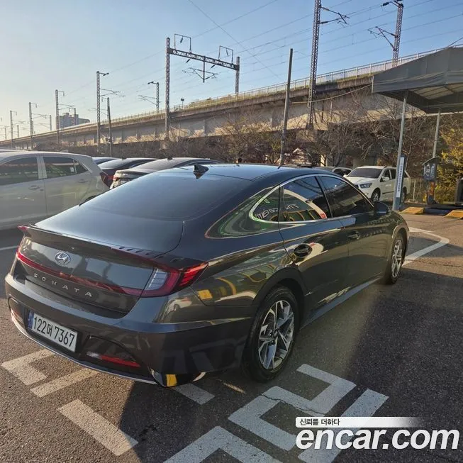 Hyundai Sonata 2022 из KR, фото 2