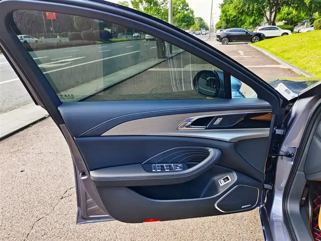 Hongqi H5 2023 из CN, фото 6