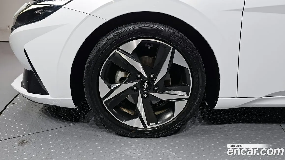 Hyundai AVANTE — фото 7