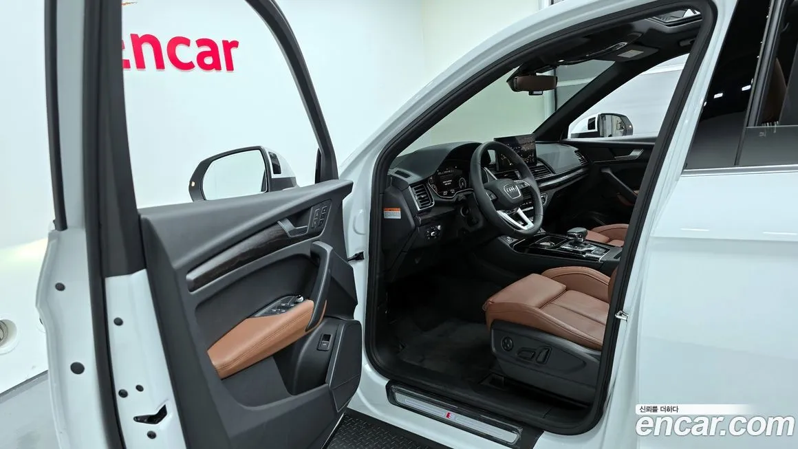 Audi Q5 2023 из KR, фото 10
