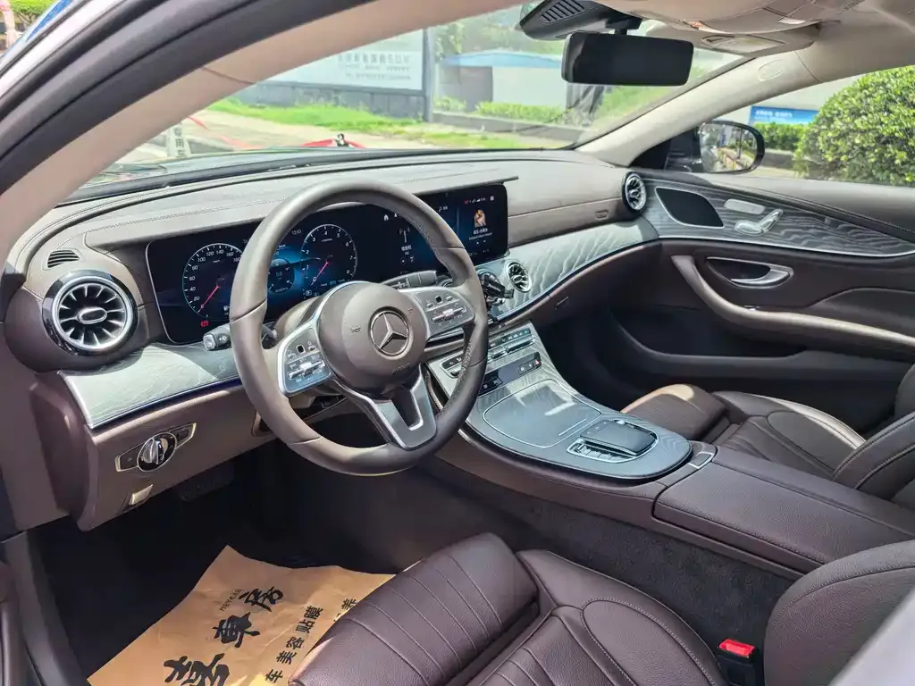 Mercedes-Benz CLS — фото 9
