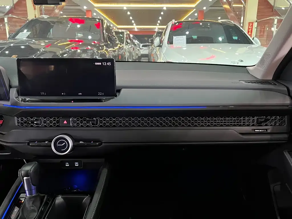 Honda Accord — фото 10