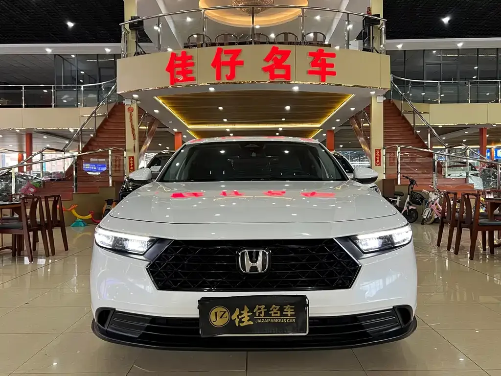 Honda Accord — фото 2