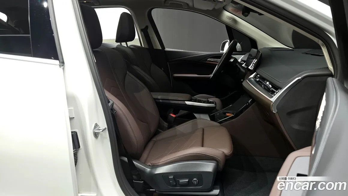 BMW 2-Series 2025 из KR, фото 10