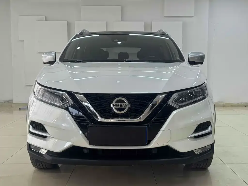 Nissan Qashqai 2022 из CN, фото 2