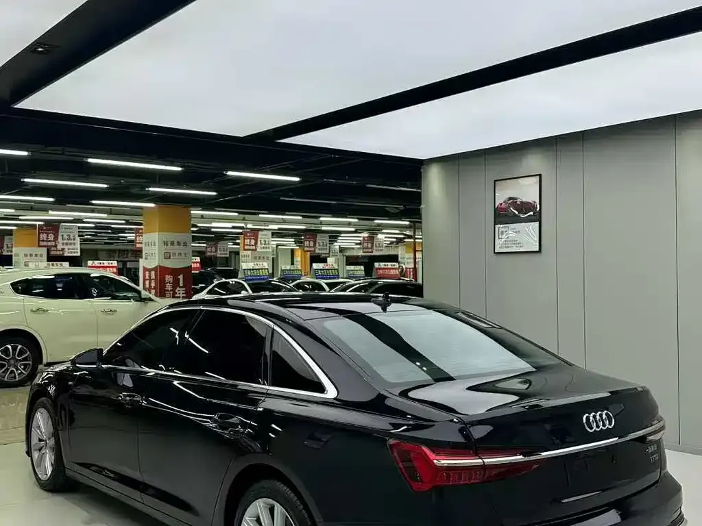 Audi A6L 2022 из CN, фото 5
